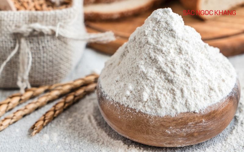 Bột mì là loại bột được xay mịn từ lúa mì