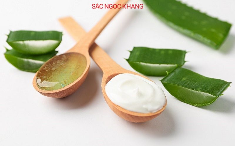 bôi nha đam lên mặt