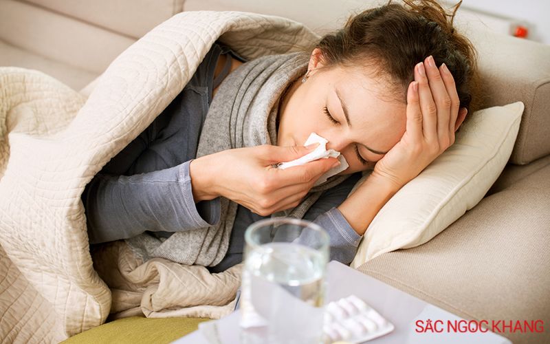 cổ họng lúc nào cũng có đờm là bệnh gì