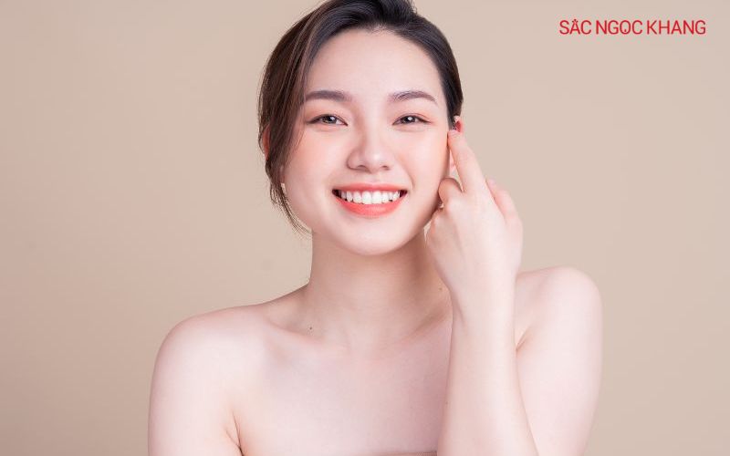 Collagen chịu trách nhiệm xây dựng và duy trì cấu trúc của da