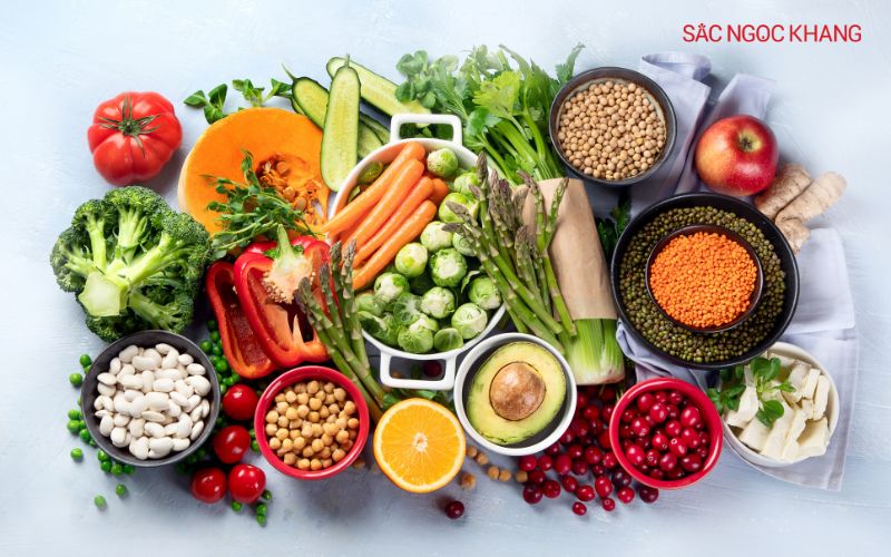 Duy trì chế độ ăn uống cân đối và đủ dinh dưỡng