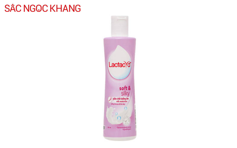 Dung dịch vệ sinh Lactacyd