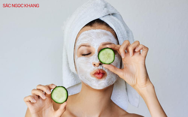 Áp dụng các loại mặt nạ làm sáng da