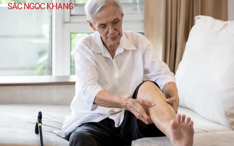 Rượu gừng hỗ trợ giảm đau nhức xương khớp