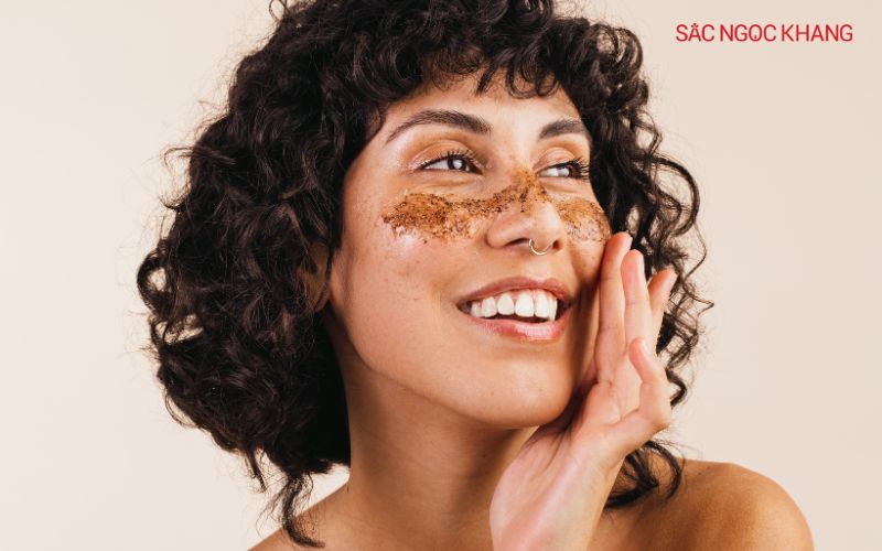 Tẩy tế bào chết vật lý (Scrub)