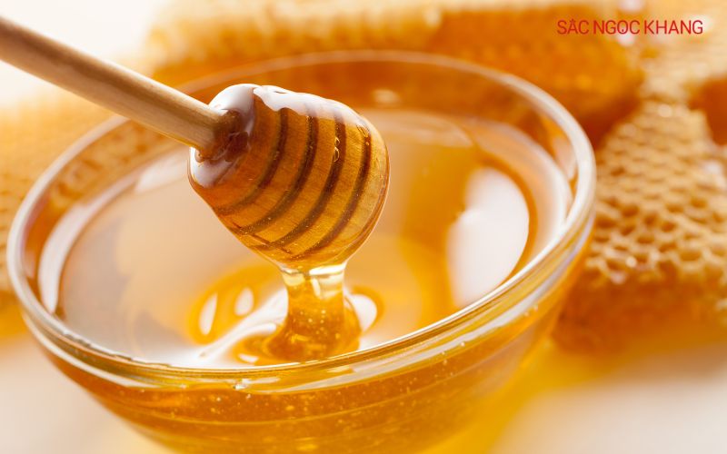 Mật ong chứa nhiều chất dinh dưỡng và chất chống oxy hóa