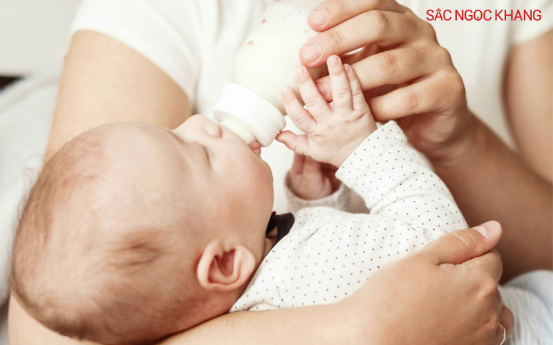 Sữa công thức và những điều mẹ cần biết