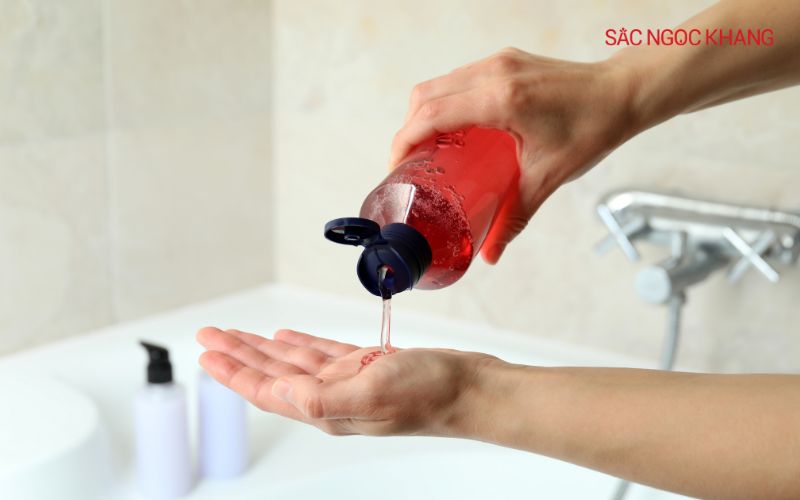 Chọn sữa tắm dạng gel hoặc bọt